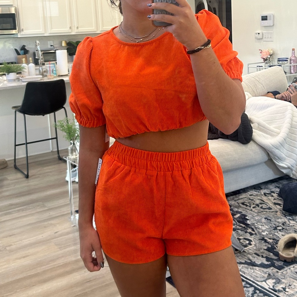Fab’rik cecilia crop top- size medium - orange